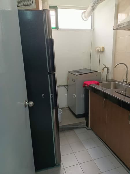 Condominium for Rent at Danau Permai - SC Toh - Kitchen - PropertyGuru.com.my