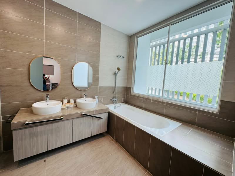 Semi-Detached House for Sale in Cyberjaya (Selangor) - Joanne Tei - Bathroom - PropertyGuru.com.my