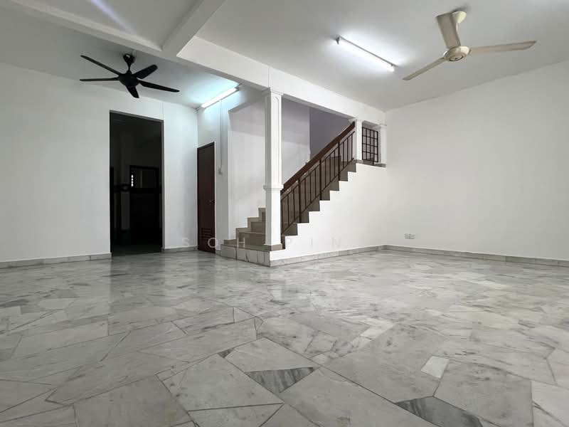 Rumah Teres 2 Tingkat untuk Dijual di Usj 9 (Subang Jaya) - Soh Ping - Living Room - PropertyGuru.com.my