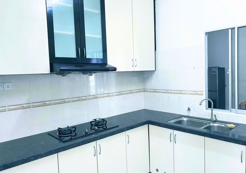 Putra Place Condominium untuk Untuk Disewa - RM 1,800 /bulan, Mac 2026 - Kitchen - PropertyGuru.com.my