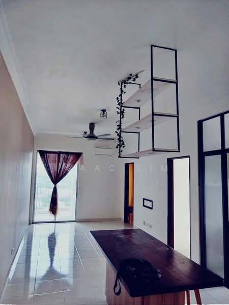Servis Apartment untuk Disewa di Ascotte Boulevard - Isaac Sim - Living Room - PropertyGuru.com.my