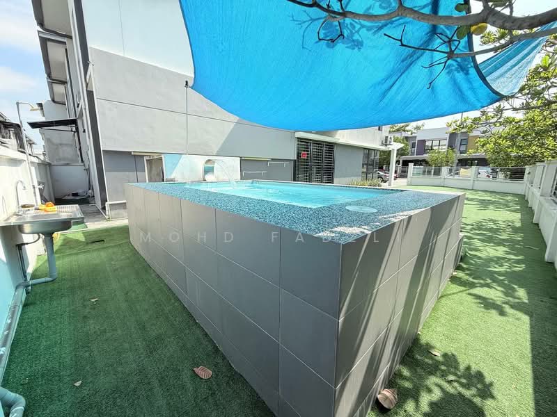 Terraced House for Sale in Shah Alam (Selangor) - Mohd Fadzli - Pool - PropertyGuru.com.my