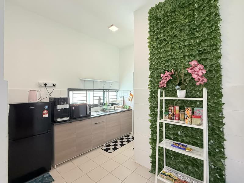 Terraced House for Sale in Shah Alam (Selangor) - Mohd Fadzli - Kitchen - PropertyGuru.com.my