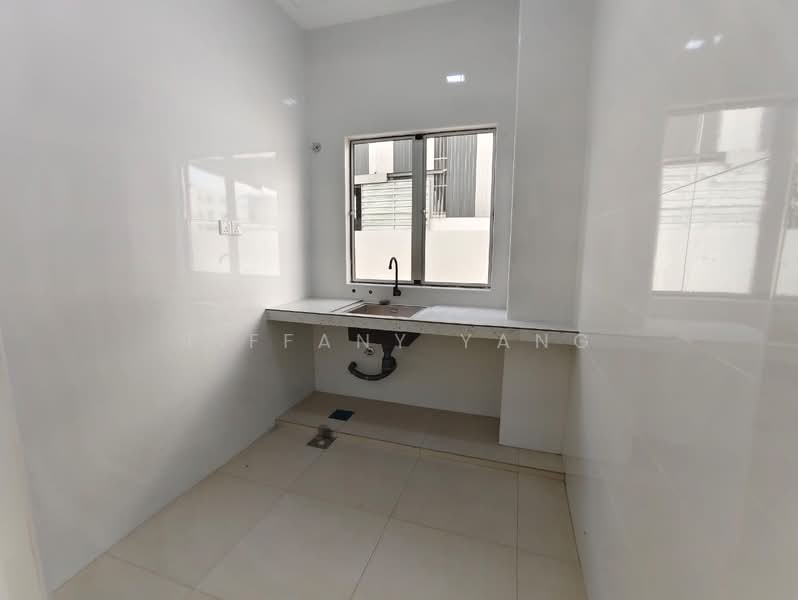 Warehouse for Rent in Serendah (Rawang) - Tiffany Yang - Pantry - PropertyGuru.com.my