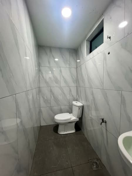 2-storey Terraced House for Sale in Taman Desa Cemerlang (Ulu Tiram) - Melinda Ee - Bathroom - PropertyGuru.com.my