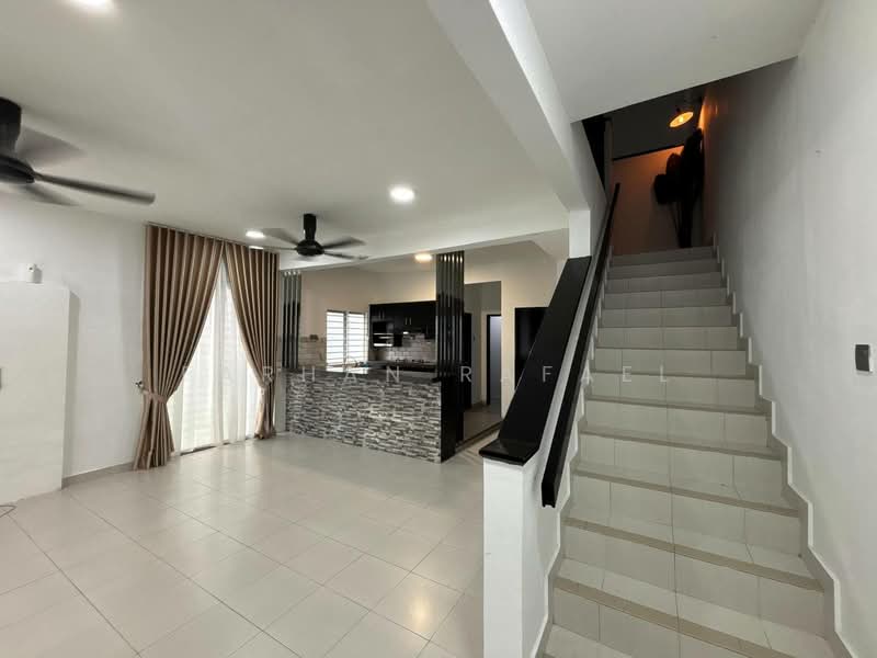 Nusa Suria untuk Untuk Dijual - RM 480,000, Mac 2026 - Living Room - PropertyGuru.com.my