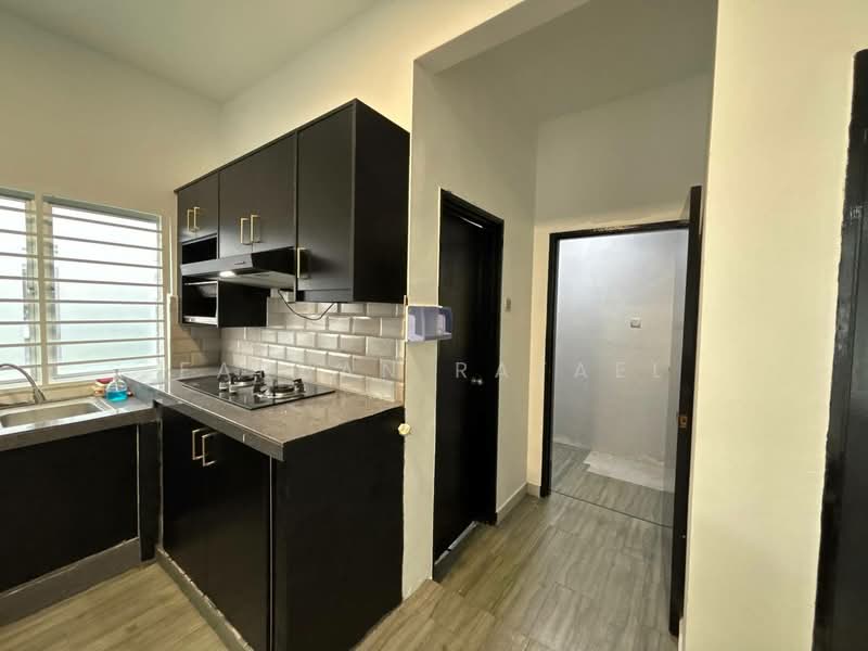 Nusa Suria untuk Untuk Dijual - RM 480,000, Mac 2026 - Kitchen - PropertyGuru.com.my