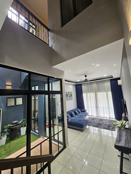 Bukit Jelutong untuk Untuk Disewa - RM 3,800 /bulan, Mac 2026 - Living Room - PropertyGuru.com.my