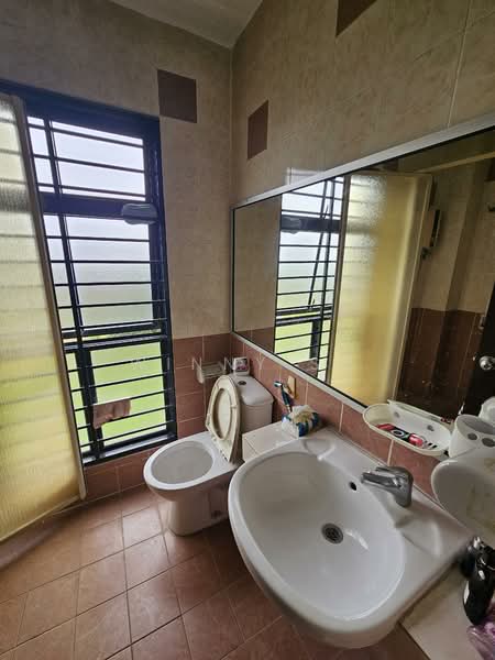 Bukit Jelutong untuk Untuk Disewa - RM 3,800 /bulan, Mac 2026 - Bathroom - PropertyGuru.com.my