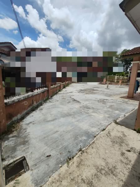 2-storey Terraced House for Sale in Taman Seri Austin (Tebrau) - Daniel Yong - Exterior - PropertyGuru.com.my