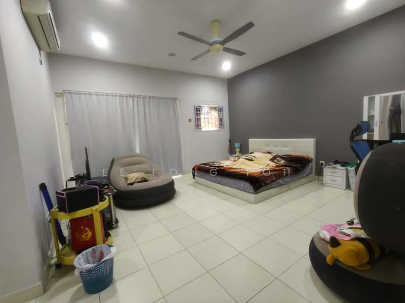 2-storey Terraced House for Sale in Taman Seri Austin (Tebrau) - Ee Fong Toh - Bedroom - PropertyGuru.com.my