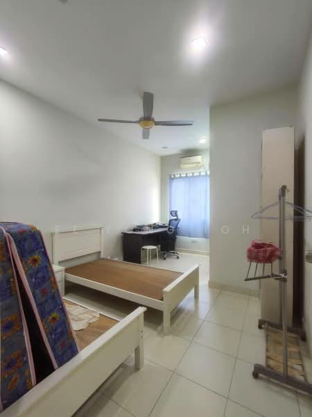 2-storey Terraced House for Sale in Taman Seri Austin (Tebrau) - Ee Fong Toh - Bedroom - PropertyGuru.com.my