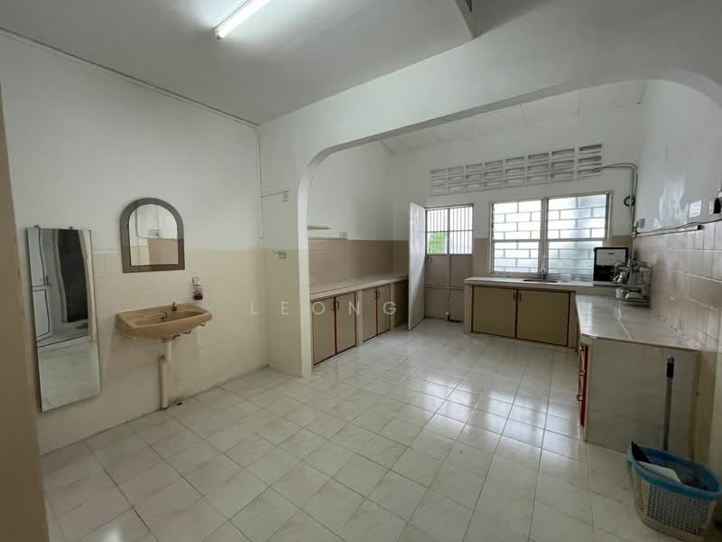 Terraced House for Rent in Gelugor (Penang) - Leong . - Kitchen - PropertyGuru.com.my