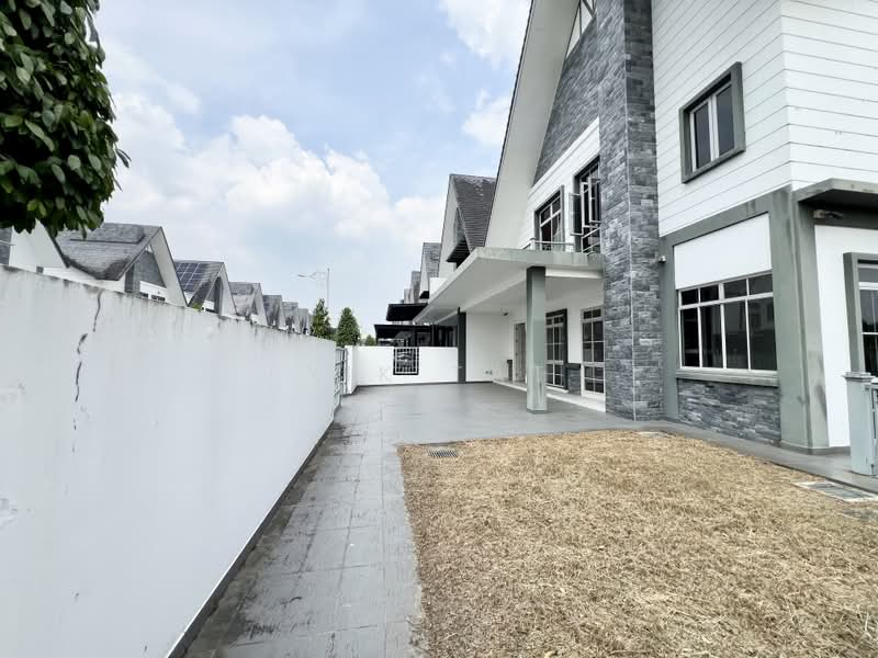 Semi-Detached House for Sale in Eco Spring (Johor Bahru) - Yik Tat - PropertyGuru.com.my