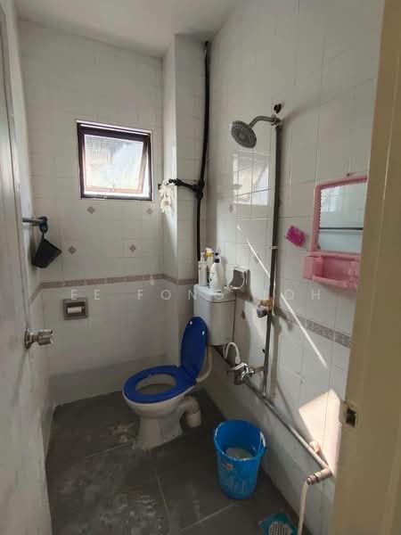 2-storey Terraced House for Sale in Taman Tan Sri Yaacob (Johor Bahru) - Ee Fong Toh - Bathroom - PropertyGuru.com.my