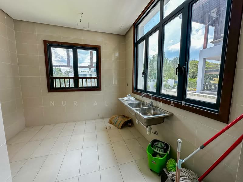 Bungalow for Sale in Bukit Jelutong (Shah Alam) - Nur Alia Omar - Kitchen - PropertyGuru.com.my
