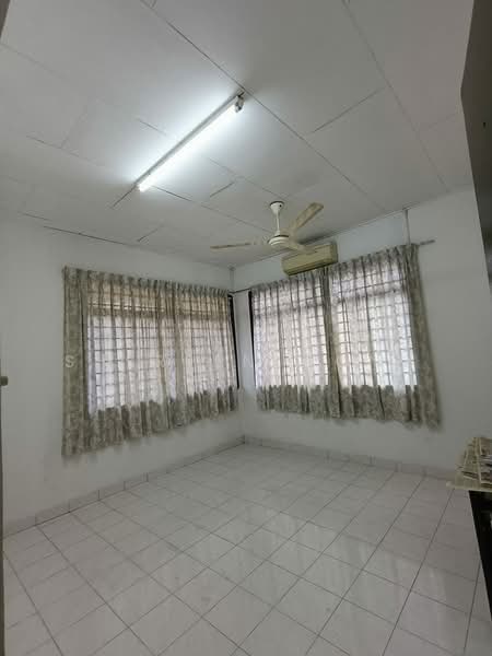 2-storey Terraced House for Sale in Taman Bukit Mewah (Tampoi) - Shereen Wong - Interior - PropertyGuru.com.my