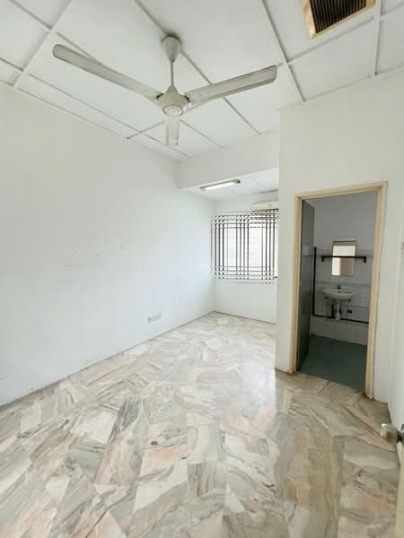 Terraced House for Sale in Bandar Sri Damansara (Selangor) - Kiing TW - Interior - PropertyGuru.com.my
