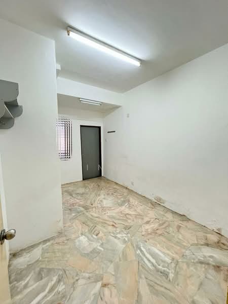 Terraced House for Sale in Bandar Sri Damansara (Selangor) - Kiing TW - Interior - PropertyGuru.com.my