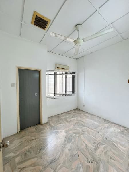 Terraced House for Sale in Bandar Sri Damansara (Selangor) - Kiing TW - Interior - PropertyGuru.com.my