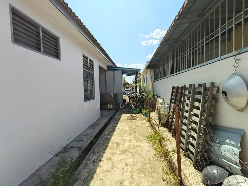 Taman Keranji, Alor Mengkudu untuk Untuk Dijual - RM 360,000, Mac 2026 - Exterior - PropertyGuru.com.my