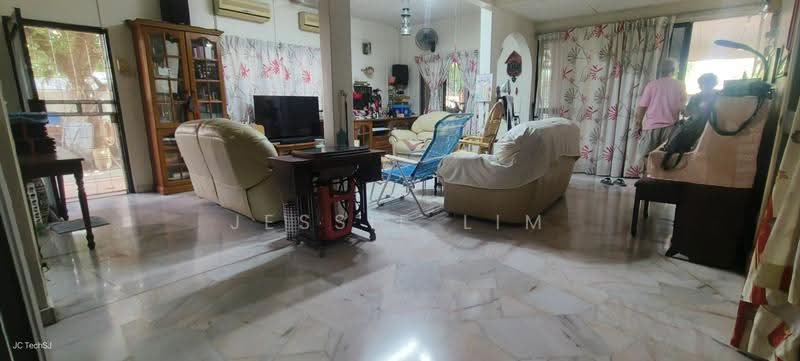2-storey Terraced House for Sale in Taman Alam Megah (Shah Alam) - Jessie Lim - Living Room - PropertyGuru.com.my