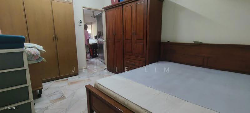 2-storey Terraced House for Sale in Taman Alam Megah (Shah Alam) - Jessie Lim - Bedroom - PropertyGuru.com.my