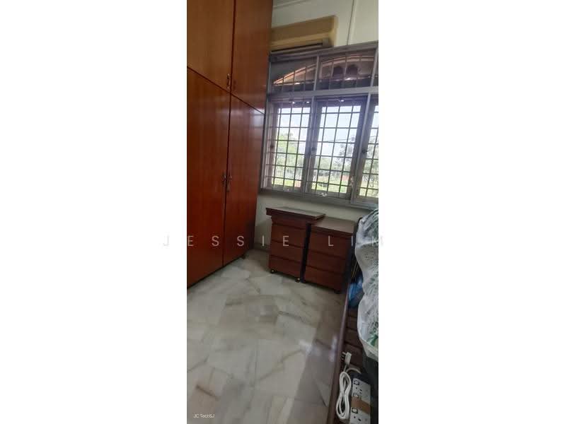 2-storey Terraced House for Sale in Taman Alam Megah (Shah Alam) - Jessie Lim - Bedroom - PropertyGuru.com.my