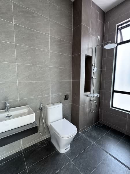 2-storey Terraced House for Sale in Bandar Dato Onn (Tebrau) - June Lim - Bathroom - PropertyGuru.com.my