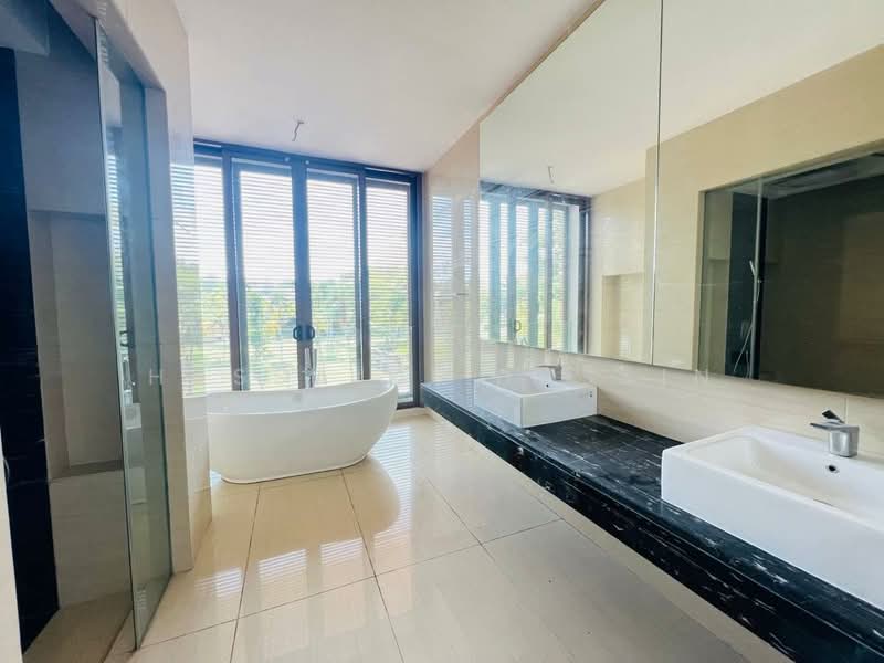 Rumah Berkembar untuk Dijual di Presint 8 (Putrajaya) - Hussaidi Hussin - Bathroom - PropertyGuru.com.my