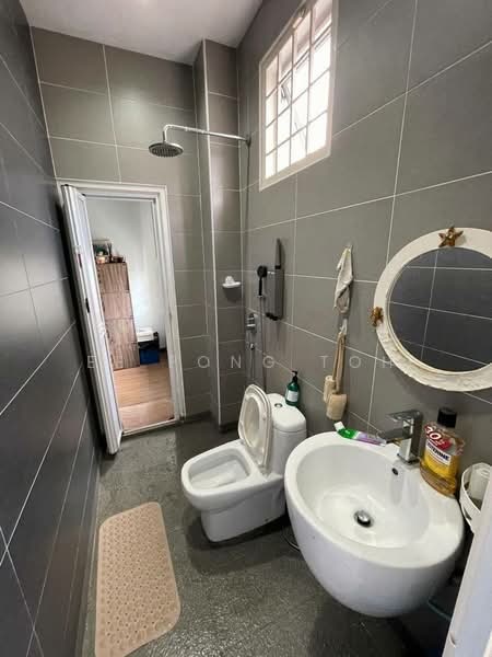 2-storey Terraced House for Sale in Taman Setia Indah (Tebrau) - Ee Fong Toh - Bathroom - PropertyGuru.com.my