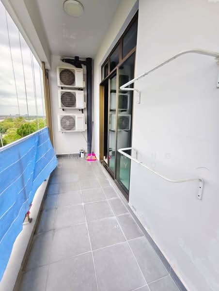 Service Residence for Sale at D'Inspire Residence (Inspira Bestari) - Kenny Wong Chen Yao - Balcony - PropertyGuru.com.my
