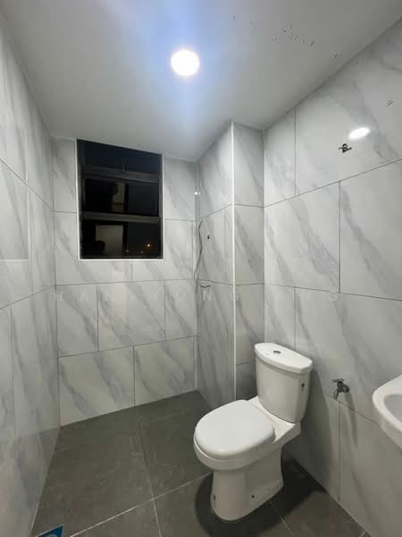2-storey Terraced House for Sale in Taman Desa Cemerlang (Ulu Tiram) - Han Yong Ang - Bathroom - PropertyGuru.com.my