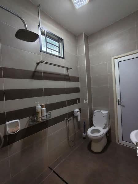 2-storey Terraced House for Sale in Taman Ehsan Jaya (Ulu Tiram) - JJ Lim - Bathroom - PropertyGuru.com.my