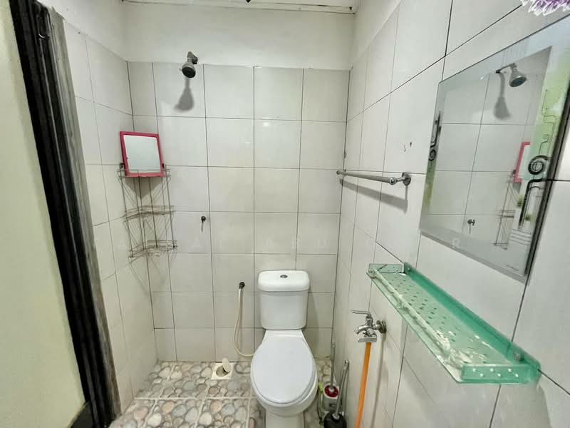 Taman Sri Gombak, Fasa 1 untuk Untuk Dijual - RM 447,000, Mac 2026 - Bathroom - PropertyGuru.com.my