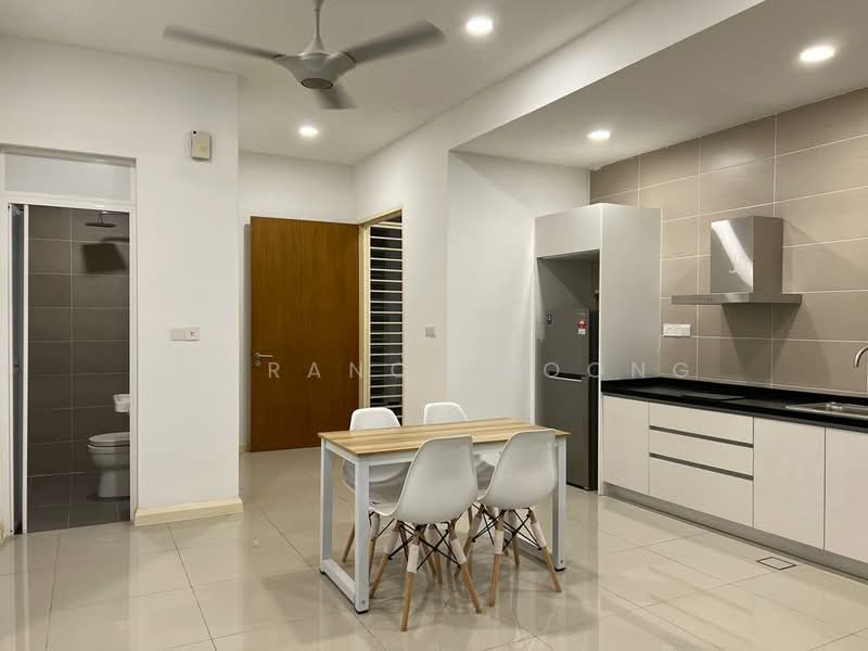 D'Pristine untuk Untuk Disewa - RM 1,800 /bulan, Mac 2026 - Kitchen - PropertyGuru.com.my