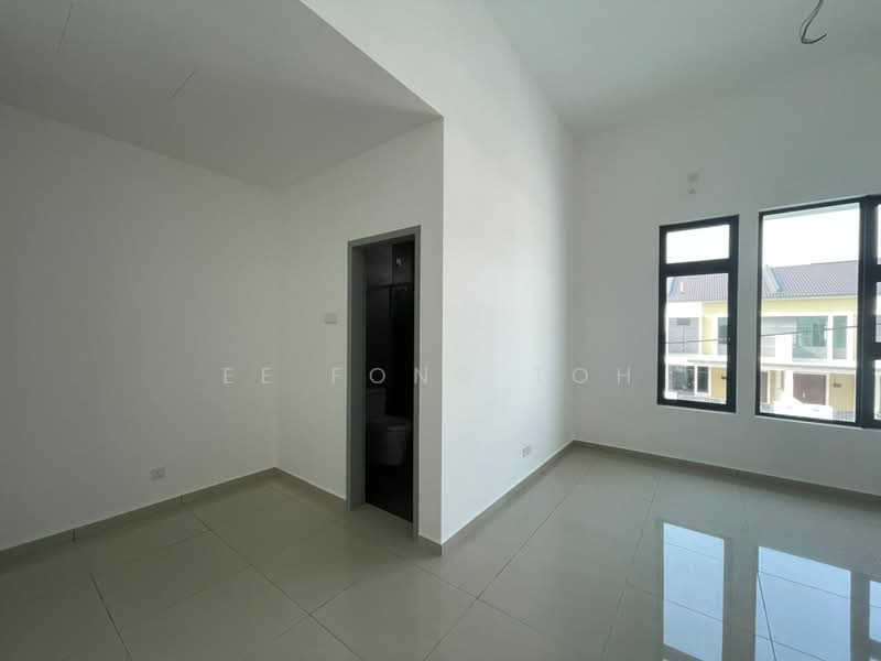 2-storey Terraced House for Sale in Bandar Layangkasa (Pasir Gudang) - Ee Fong Toh - Interior - PropertyGuru.com.my