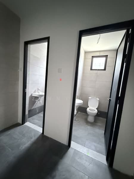 Cluster Factory for Sale in Kampung Sri Cheeding (Jenjarom) - Zenny Lim - Bathroom - PropertyGuru.com.my