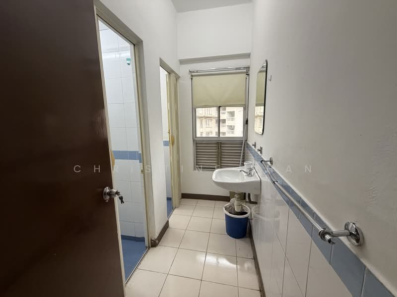 Seri Maya Condominium untuk Untuk Dijual - RM 600,000, Mac 2026 - Bathroom - PropertyGuru.com.my