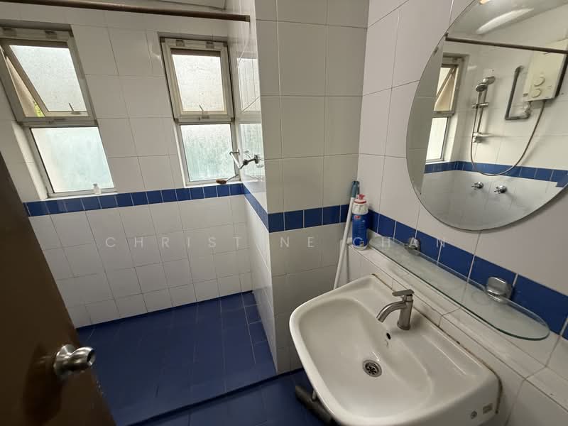 Seri Maya Condominium untuk Untuk Dijual - RM 600,000, Mac 2026 - Bathroom - PropertyGuru.com.my