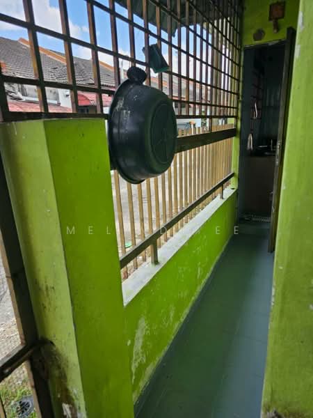 1-storey Terraced House for Sale in Taman Senai Utama (Kulai) - Melinda Ee - Balcony - PropertyGuru.com.my