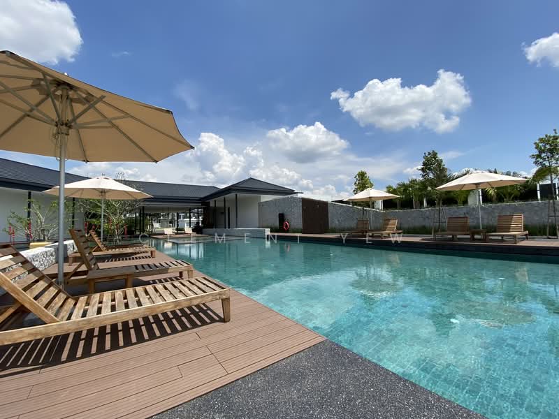 Townhouse for Rent in Setia Alam (Selangor) - Clement Yew - Pool - PropertyGuru.com.my