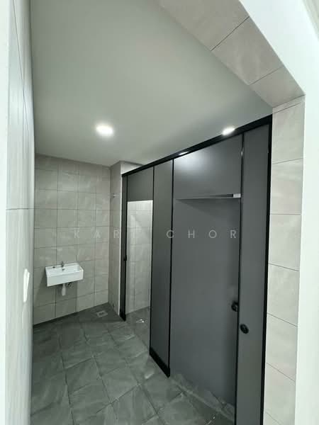XME Business Park untuk Untuk Disewa - RM 10,000 /bulan, Mac 2026 - Bathroom - PropertyGuru.com.my