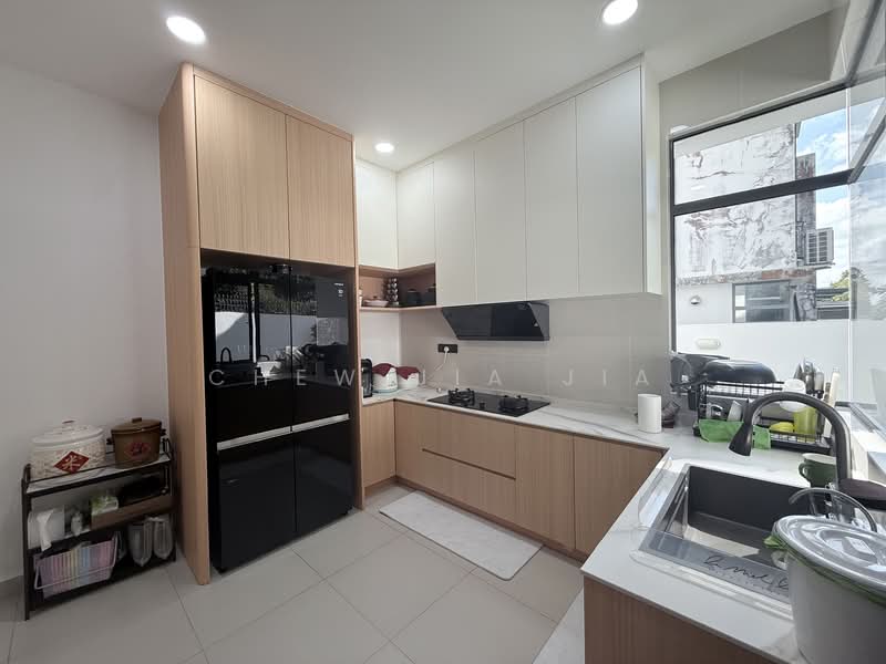 TAMAN IMPIAN EMAS (BUKIT IMPIAN RESIDENCE) untuk Untuk Dijual - RM 1,880,000, Mac 2026 - Kitchen - PropertyGuru.com.my