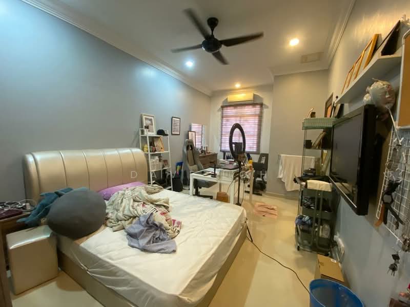 2-storey Terraced House for Sale in Bandar Sungai Long (Selangor) - Dave Loh - Bedroom - PropertyGuru.com.my