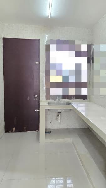 Laman Rimbunan untuk Untuk Dijual - RM 1,380,000, Apr 2026 - Kitchen - PropertyGuru.com.my