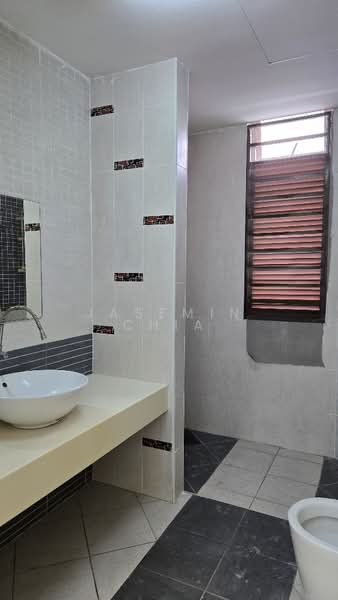 Laman Rimbunan untuk Untuk Dijual - RM 1,380,000, Apr 2026 - Bathroom - PropertyGuru.com.my