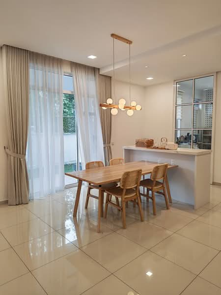 2-storey Terraced House for Sale in Eco Majestic (Semenyih) - Jesslyn Lee - Dining Room - PropertyGuru.com.my