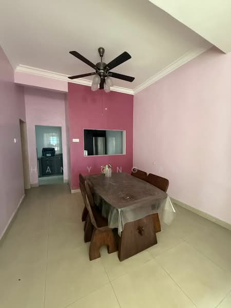 Cluster House for Sale in Bandar Putra (Kulai) - Han Yong Ang - Dining Room - PropertyGuru.com.my