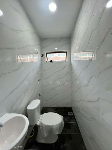 Taman Puteri Wangsa untuk Untuk Dijual - RM 410,000, Mac 2026 - Bathroom - PropertyGuru.com.my